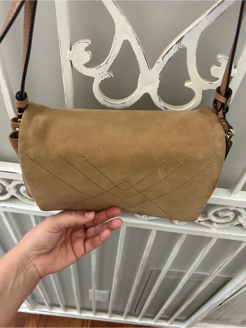 Vince Camuto Suede Leather Crossbody Organizer Bag Camel Tan - Picture 7 of 10